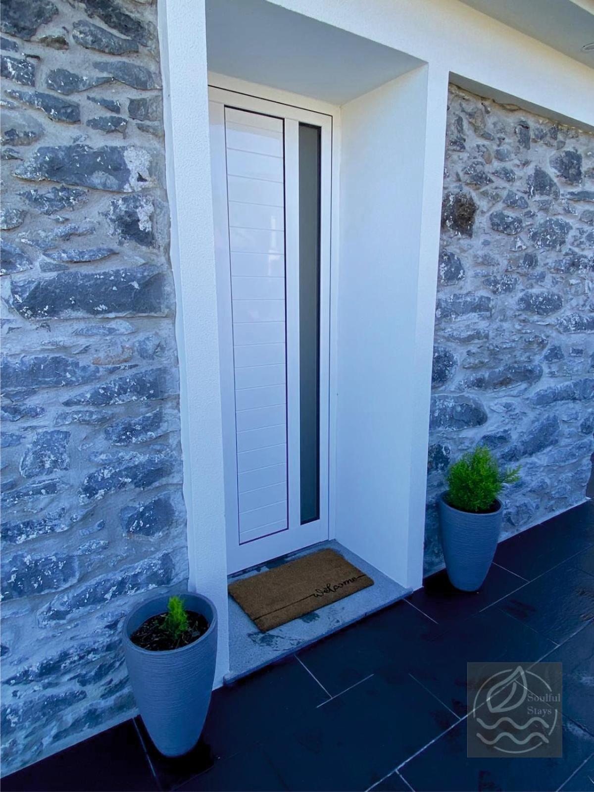 My Little Home Cottage 2 Bedrooms - Soulful Stays Porto Moniz Exterior photo